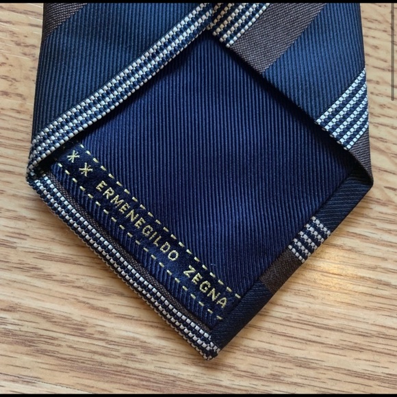 Ermenegildo Zegna Silk Striped Tie - Picture 2 of 4